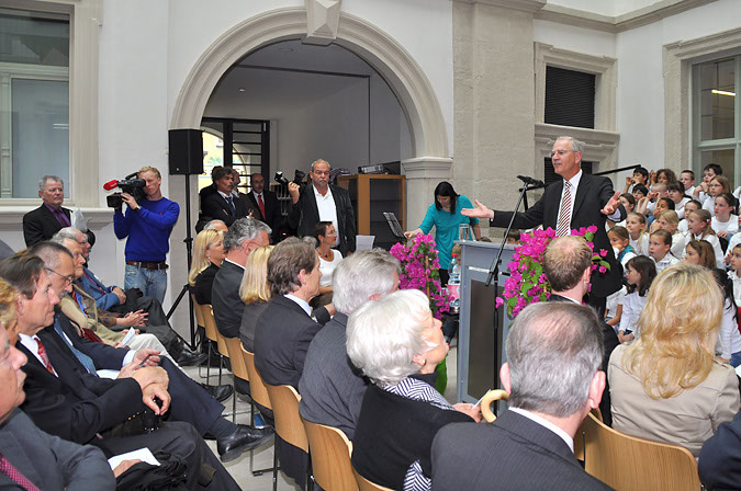 1Web_PalaisStutterhei_2010_06_02_019_isa