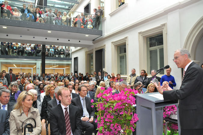 1Web_PalaisStutterhei_2010_06_02_032_isa