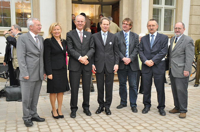 1Web_PalaisStutterhei_2010_06_02_101_isa