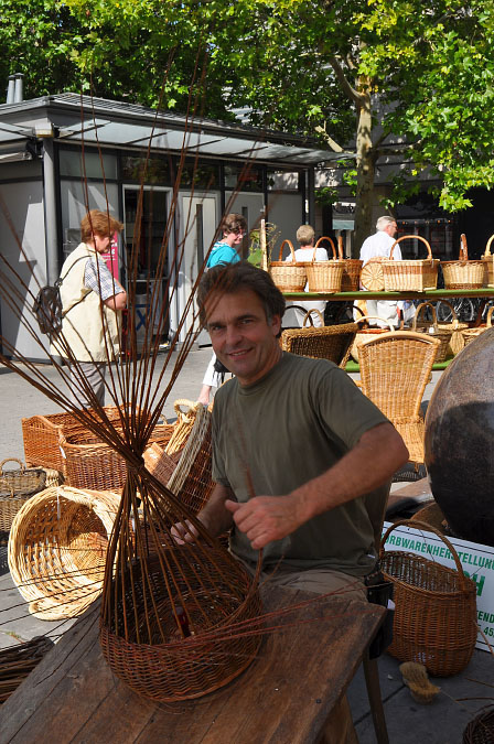 23_Marktplatzfest_20100822_20_isa